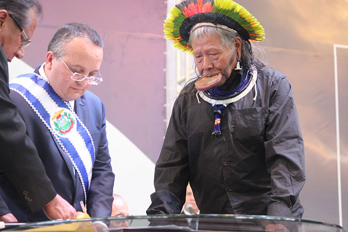 posse-tramissao-de-cargo-taques-indigena.jpg