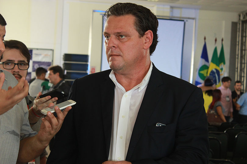 Carlos F&aacute;varo 