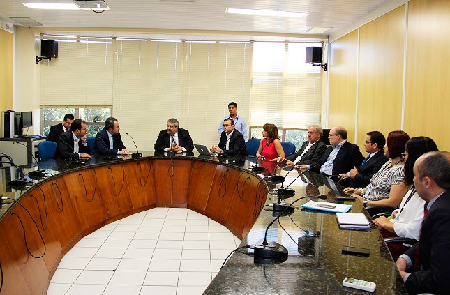 reuniao_poderes.jpg