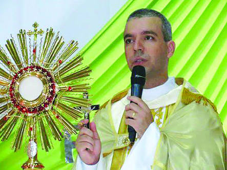 Padre Jo&atilde;o Paulo roo 