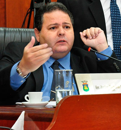justino malheiros 