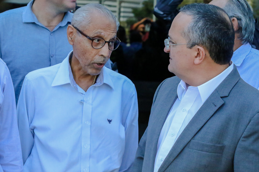 J&iuml;&iquest;&frac12;lio Campos e Pedro Taques