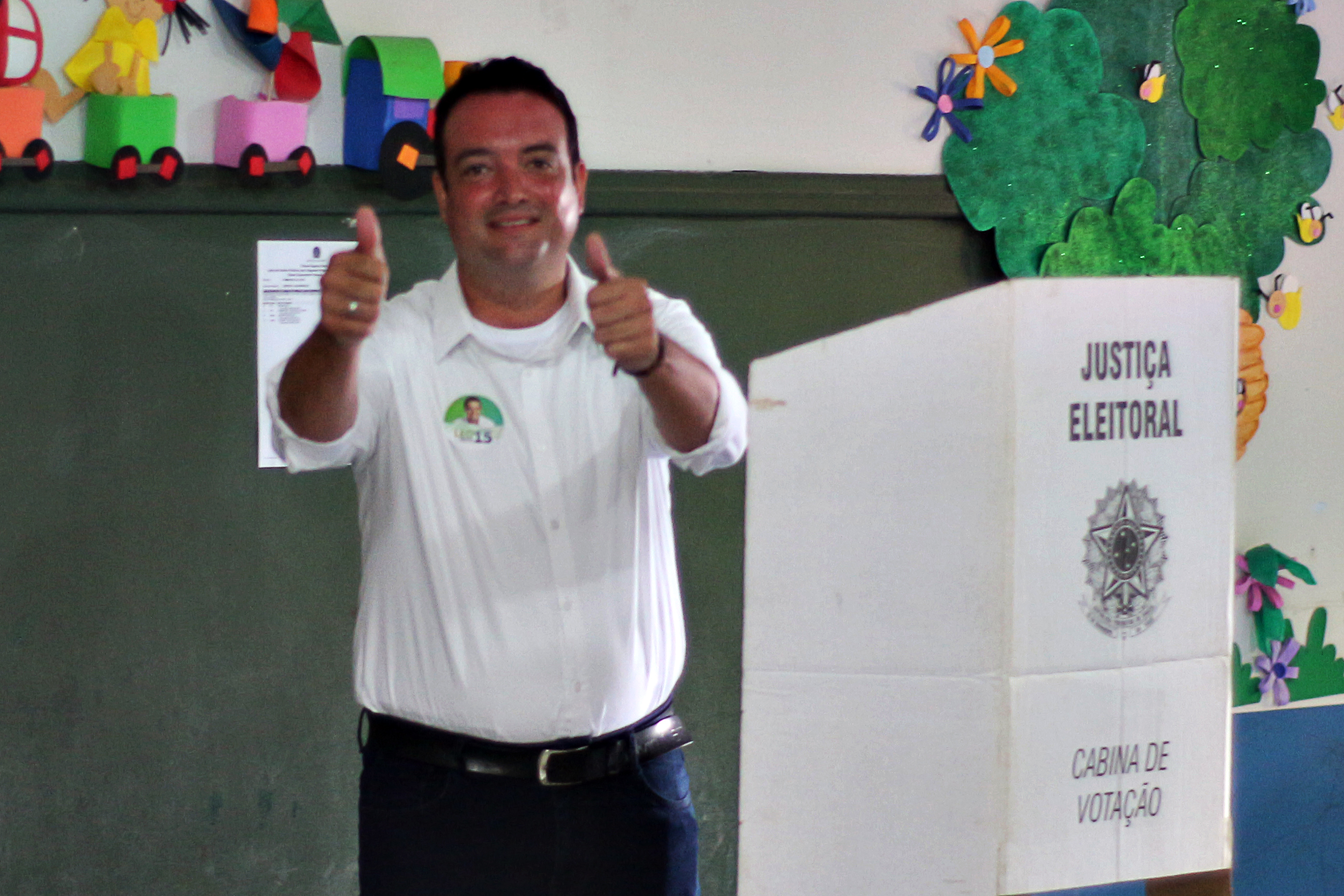 L&iuml;&iquest;&frac12;o Bortolin vota em Primavera