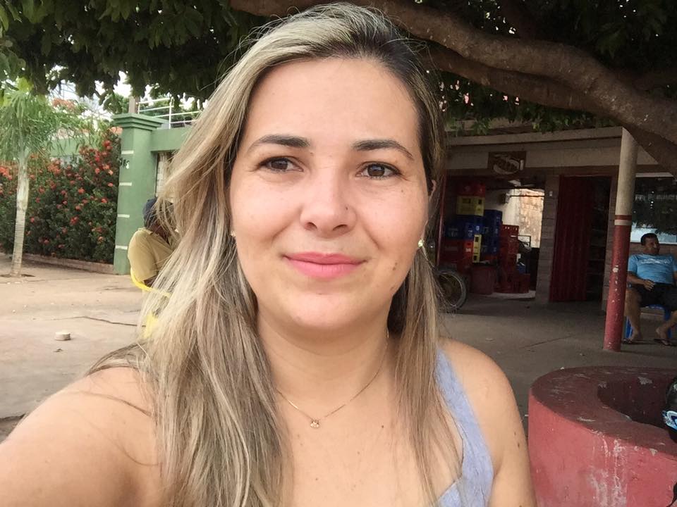 Professora M&ocirc;nica.jpg