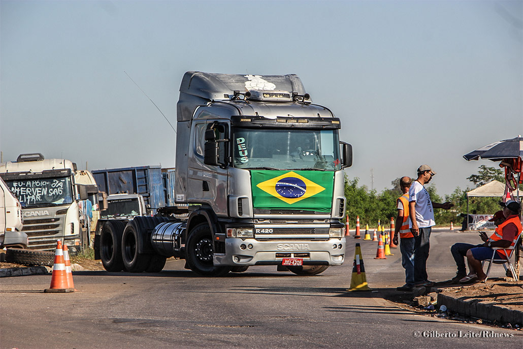 Greve dos Caminhoneiros_Distrito