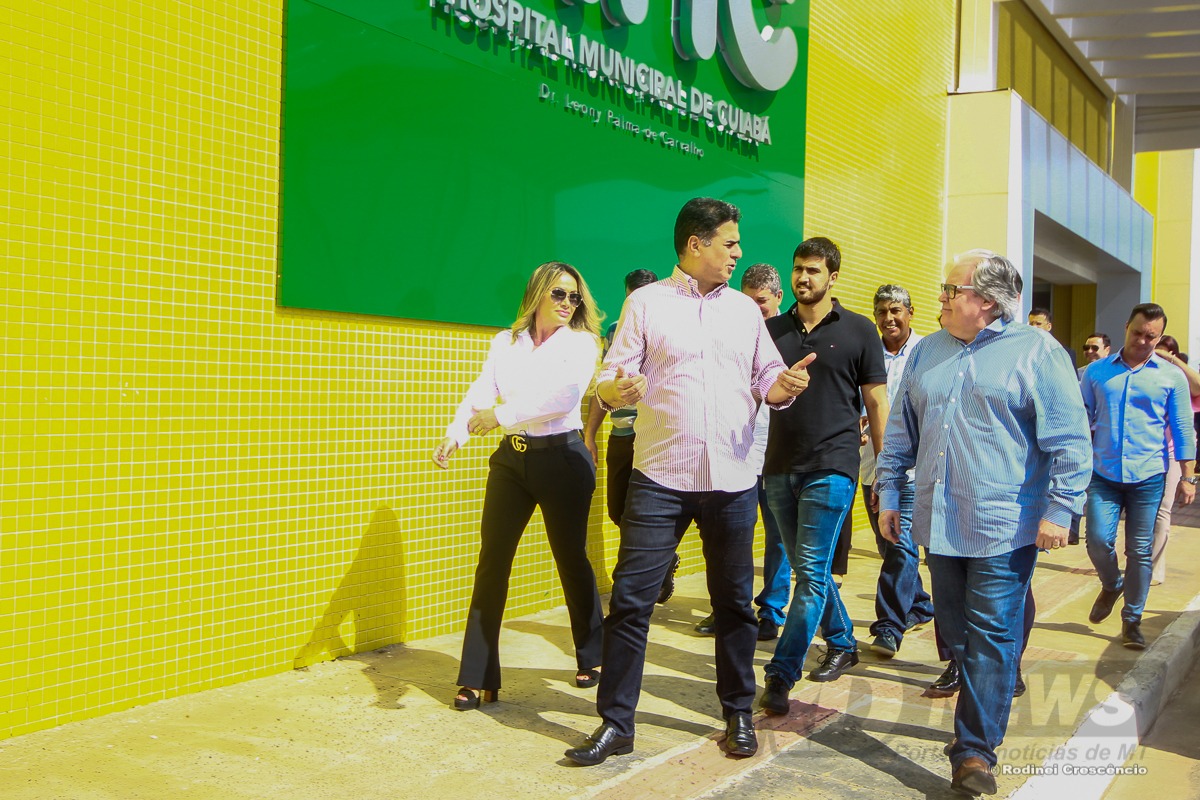 Celia Vidotti e Emanuel Pinheiro vistoriam HMC