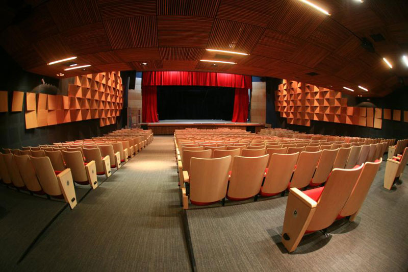Teatro Zulmira Canavarros