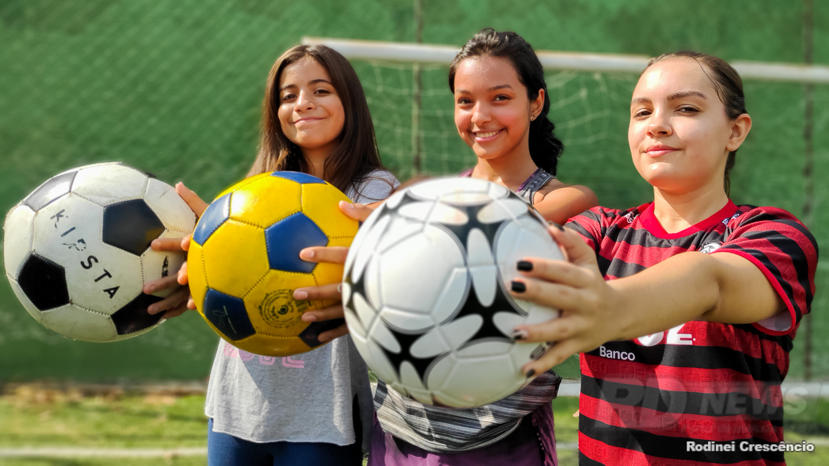 Meninas querem seguir carreira profissional e aguardam olheiro para selecion&iuml;&iquest;&frac12;-las