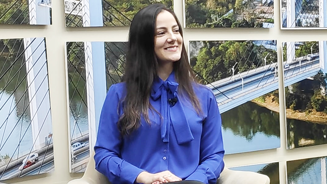Kewri Rebeschini advogada 