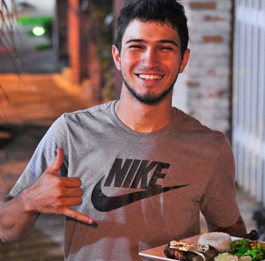 Gabriel continuou o neg&iuml;&iquest;&frac12;cio que foi idealizado pelo pai Ricardo e segue fazendo sucesso