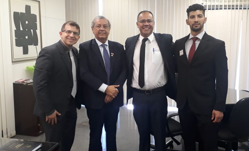 Delegados pressionam para chamar concursados