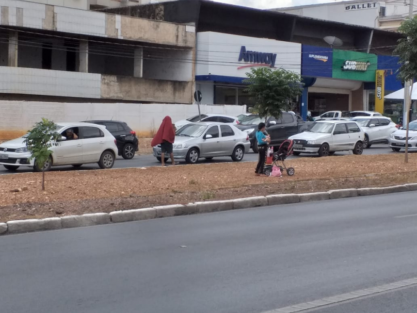 Venezuelanos crian&iuml;&iquest;&frac12;as Cuiab&iuml;&iquest;&frac12;