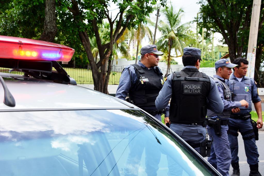 Pol�cia Militar