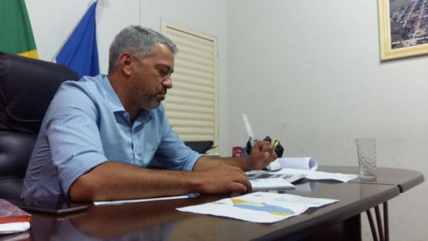 Getulio Neto, prefeito de Araguaiana