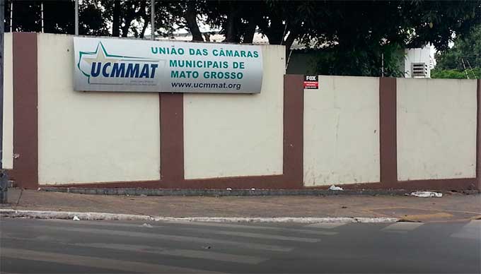 ucmmat 680 fachada