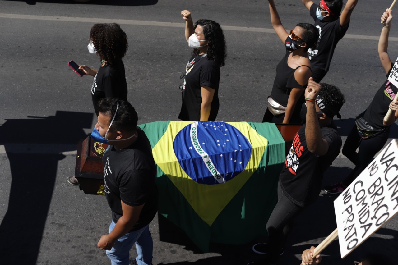 Passeata esquerda 1 de maio 