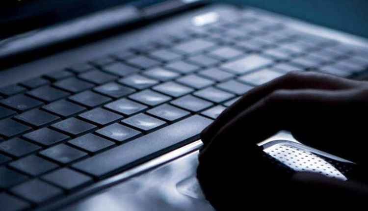 Golpe internet - computador