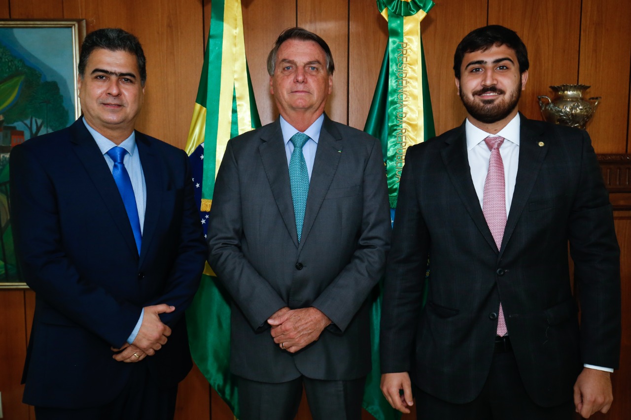 Emanuel Bolsonaro Capa