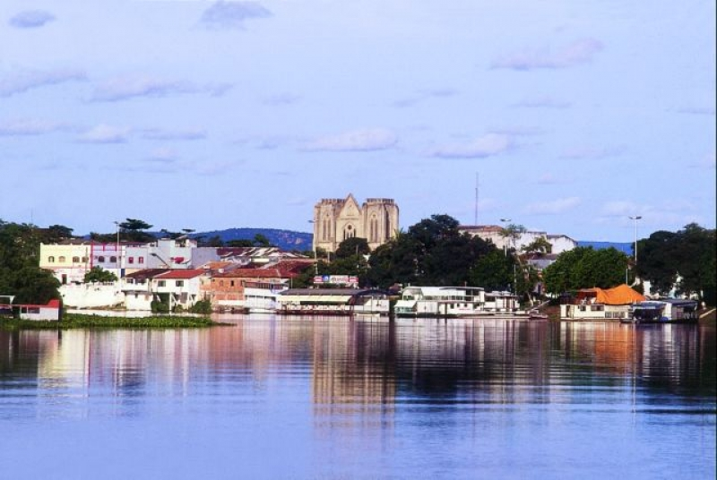 Cidade de C�ceres - rio