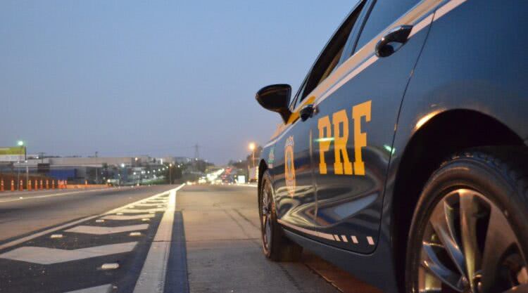  PRF - viatura - rodovia