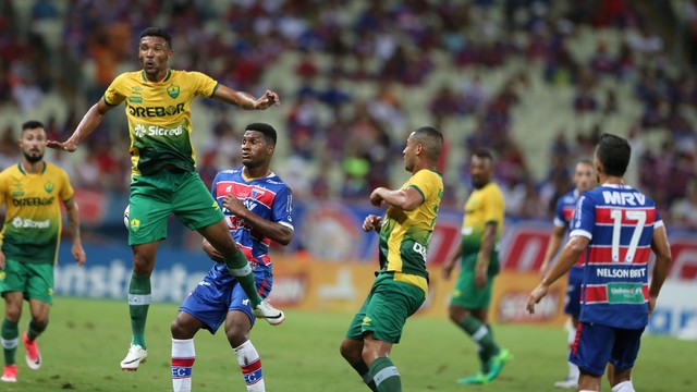 Cuiab� x Fortaleza