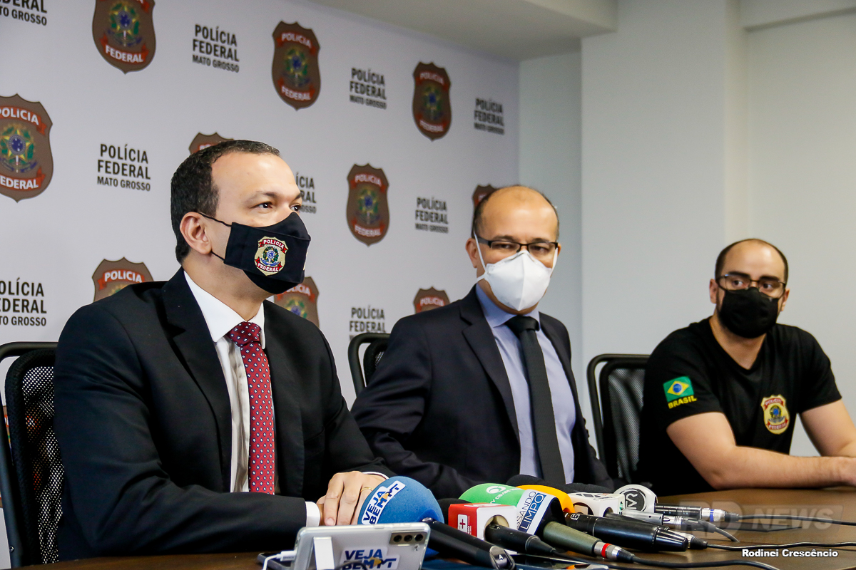 Delegado de Combate ao Crime Organizado Jorge Vin&iuml;&iquest;&frac12;cius Gobira Nunes, superintendente da PF&iuml;&iquest;&frac12;Sergio Sad&iuml;&iquest;&frac12;o Mori e delegado respons&iuml;&iquest;&frac12;vel pela investiga&iuml;&iquest;&frac12;&iuml;&iquest;&frac12;o Charles Vinicius de Cabral Motta 