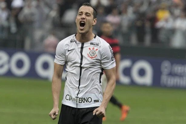 Meia do Corinthians Rodriguinho 