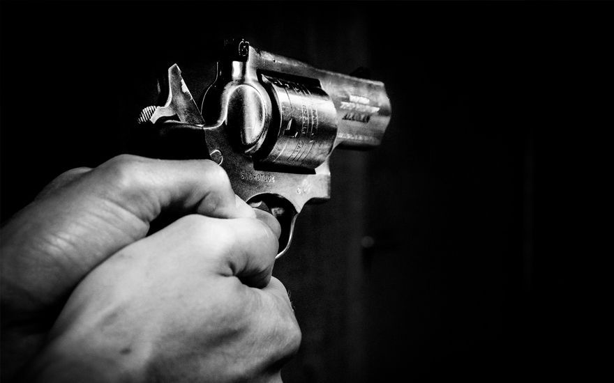 disparo arma de fogo m�o