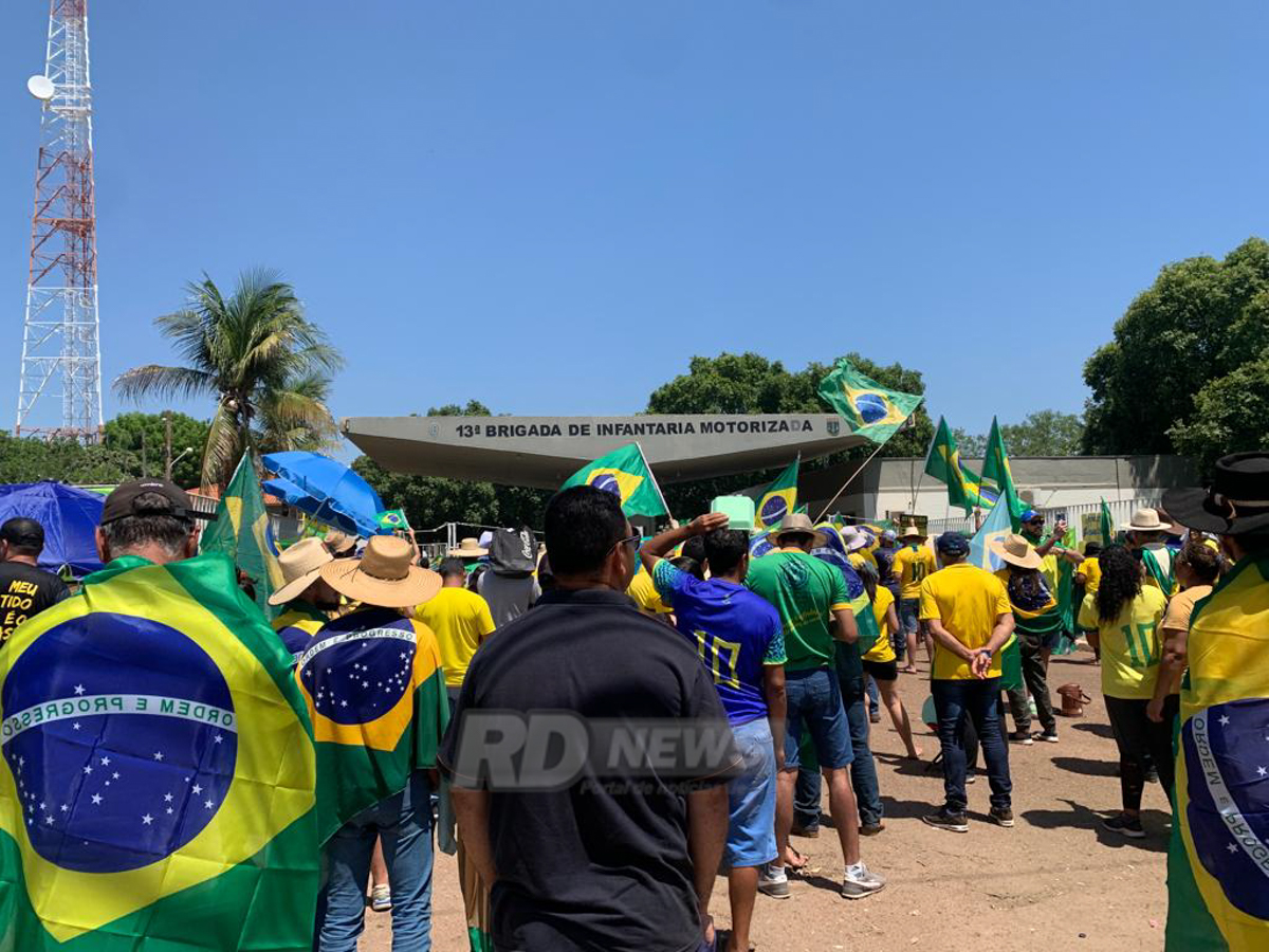 ATOS CAMINHONEIROS BOLSONARISTAS