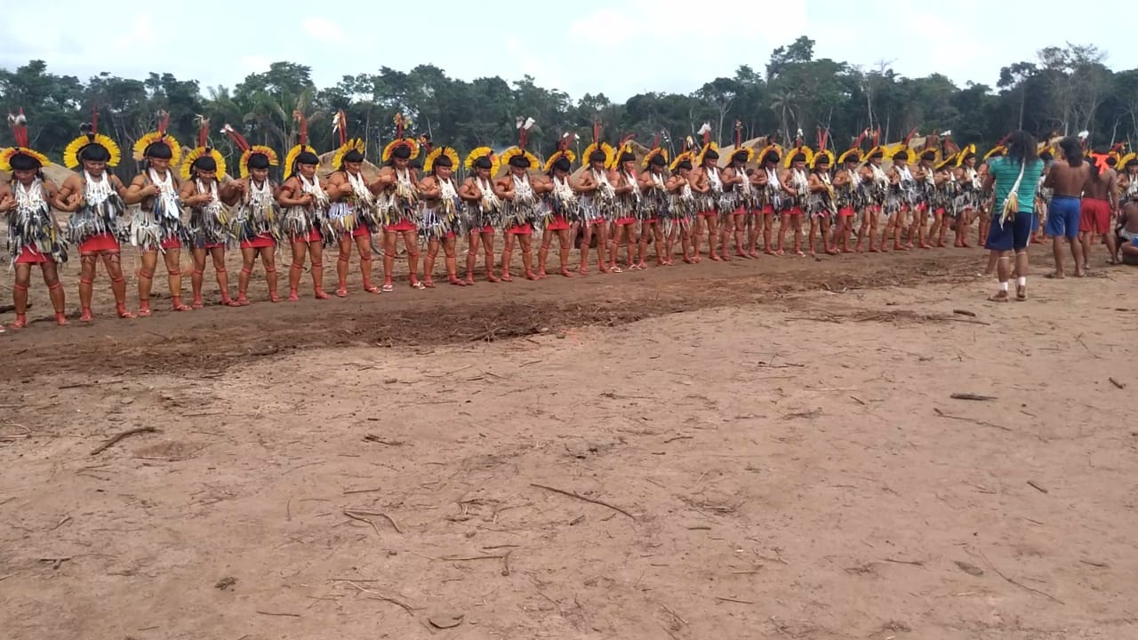 Ind�genas da etnia Enawen�-Naw� sofrem com falta de peixes