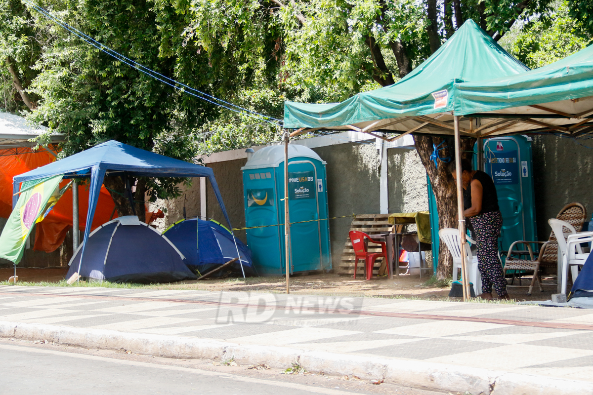 Acampamento de bolsonaristas no quartel 13 brigada - 09.01.23