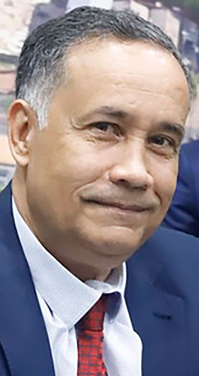 luis claudio 400