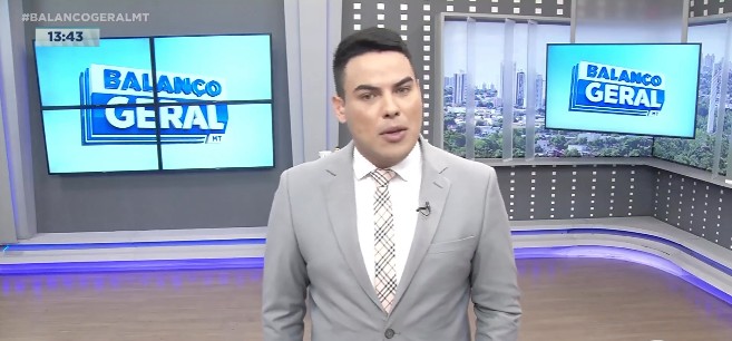Apresentador do programa Balan�o Geral da TV Villa Real, We?sllen Tecchio