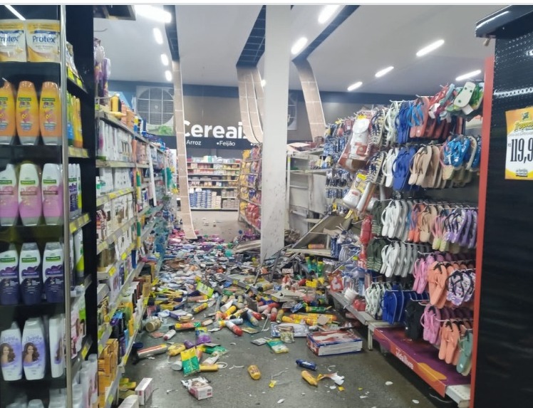 Explos�o em mercado de Confresa