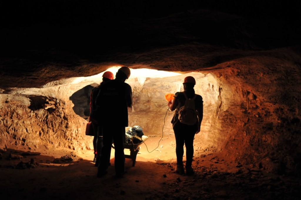 Caverna do Jabuti - Curvel�ndia