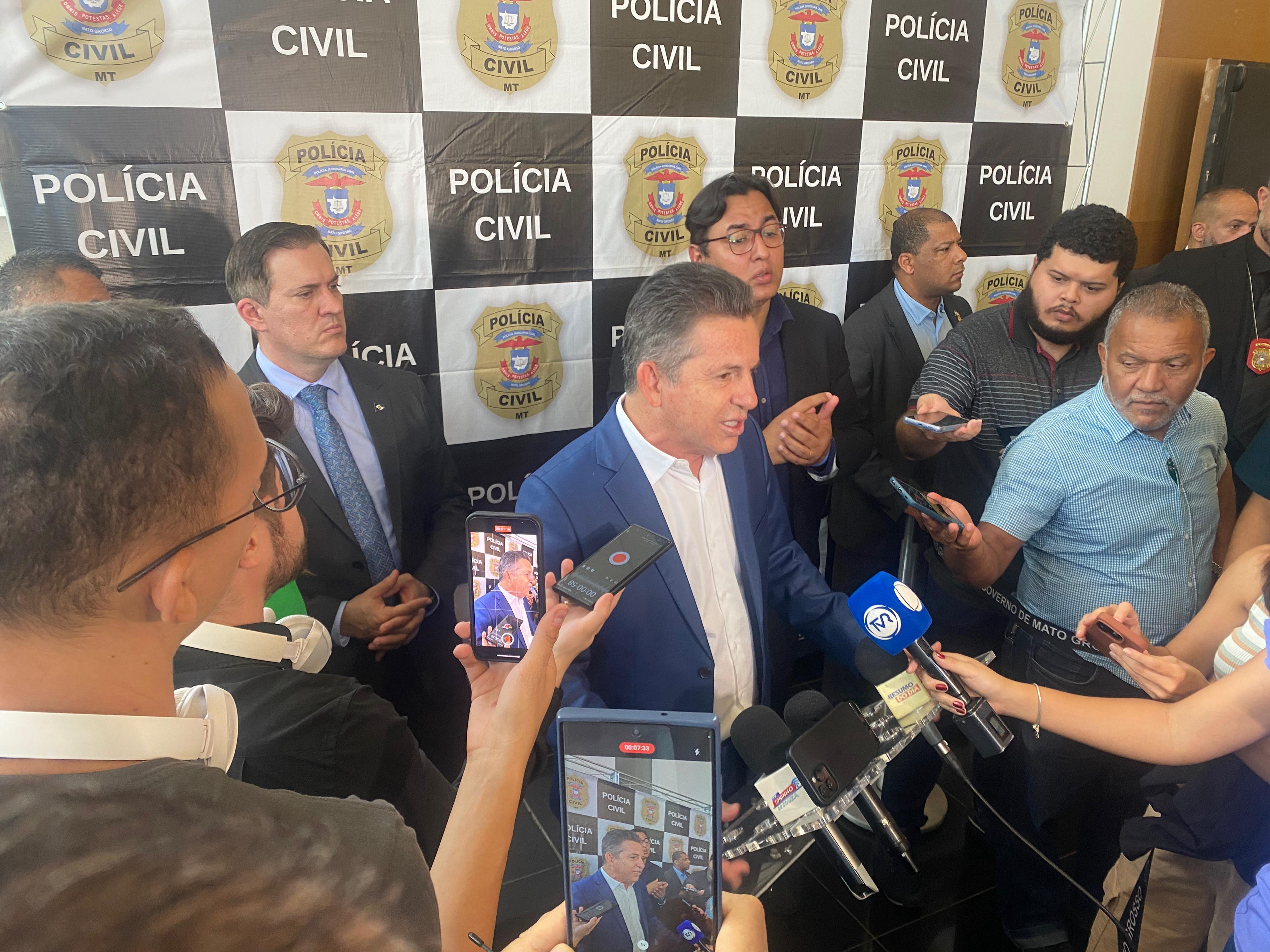 Mauro Mendes em cerim&iuml;&iquest;&frac12;nia da PJC