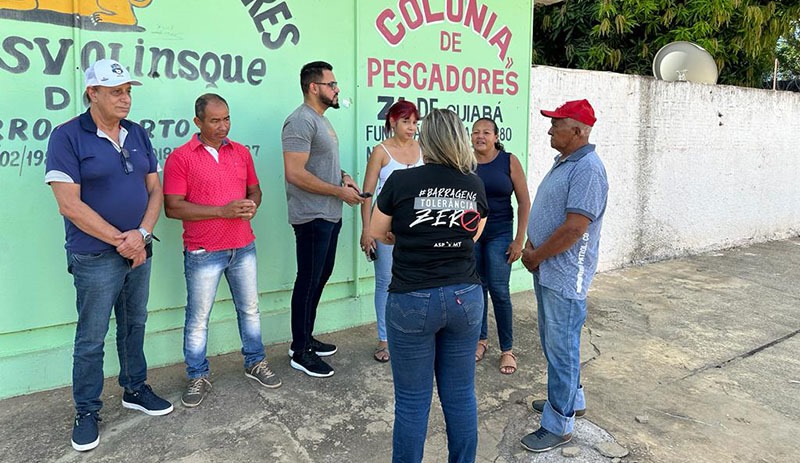 Pescadores de MT rejeitam aux�lio do governo e lutam contra o