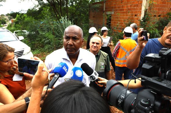 Prefeitura notifica cons&iuml;&iquest;&frac12;rcio BRT em Cuiab&iuml;&iquest;&frac12;