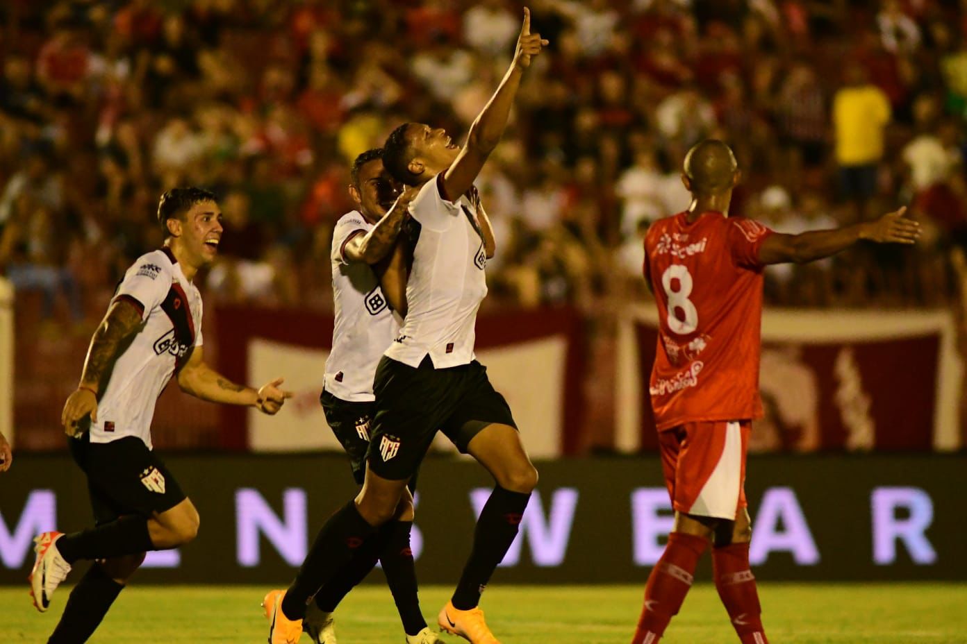 uni�o x atl�tico