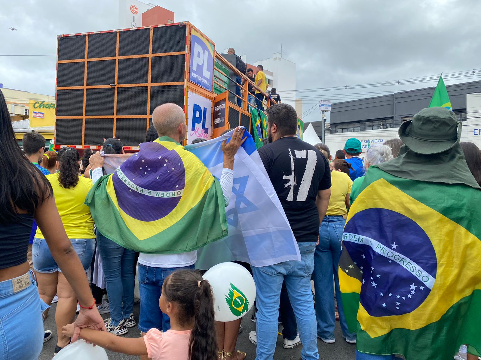 visita bolsonaro cuiaba pra�a 8 de Abril