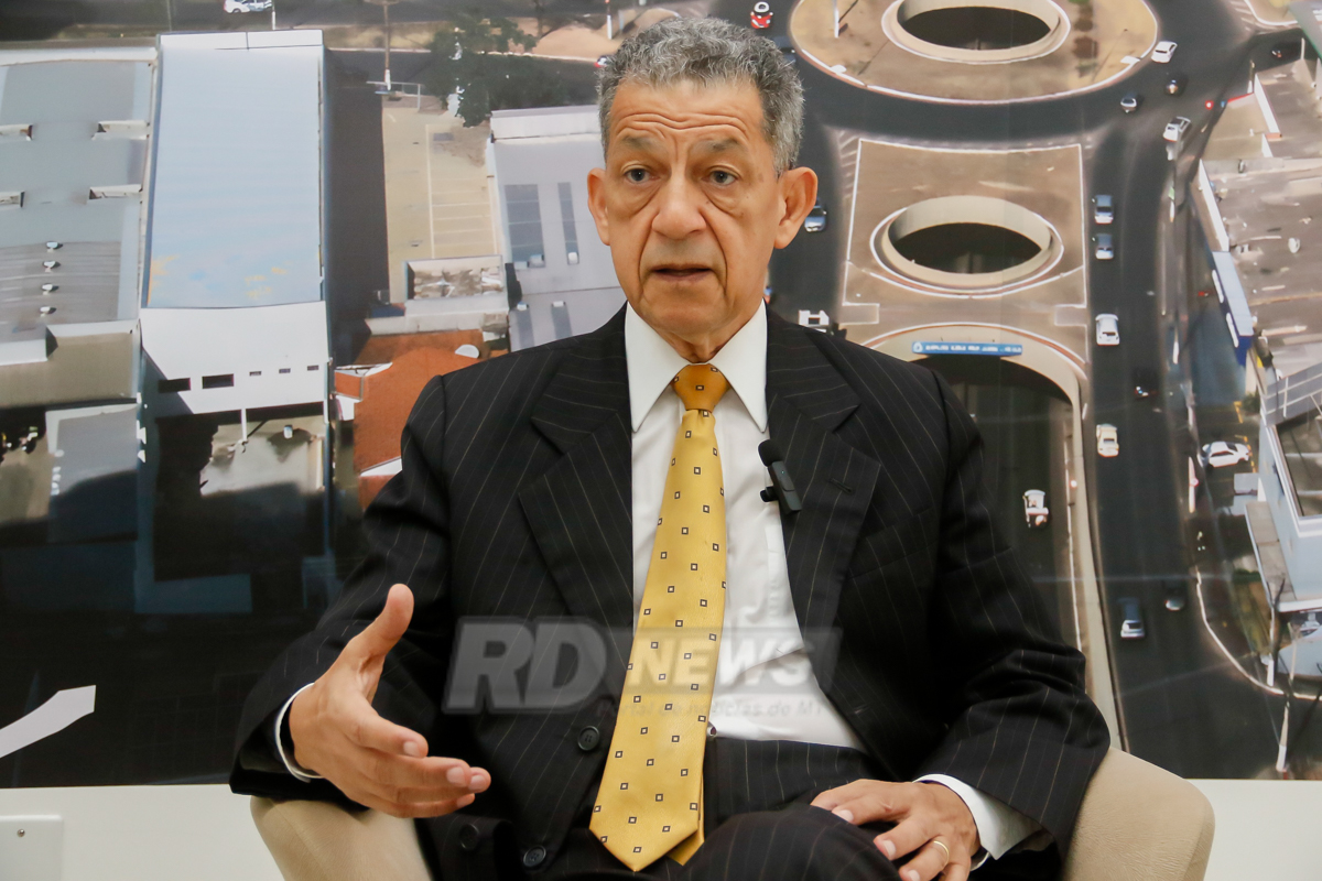 Vivaldo Lopes economista