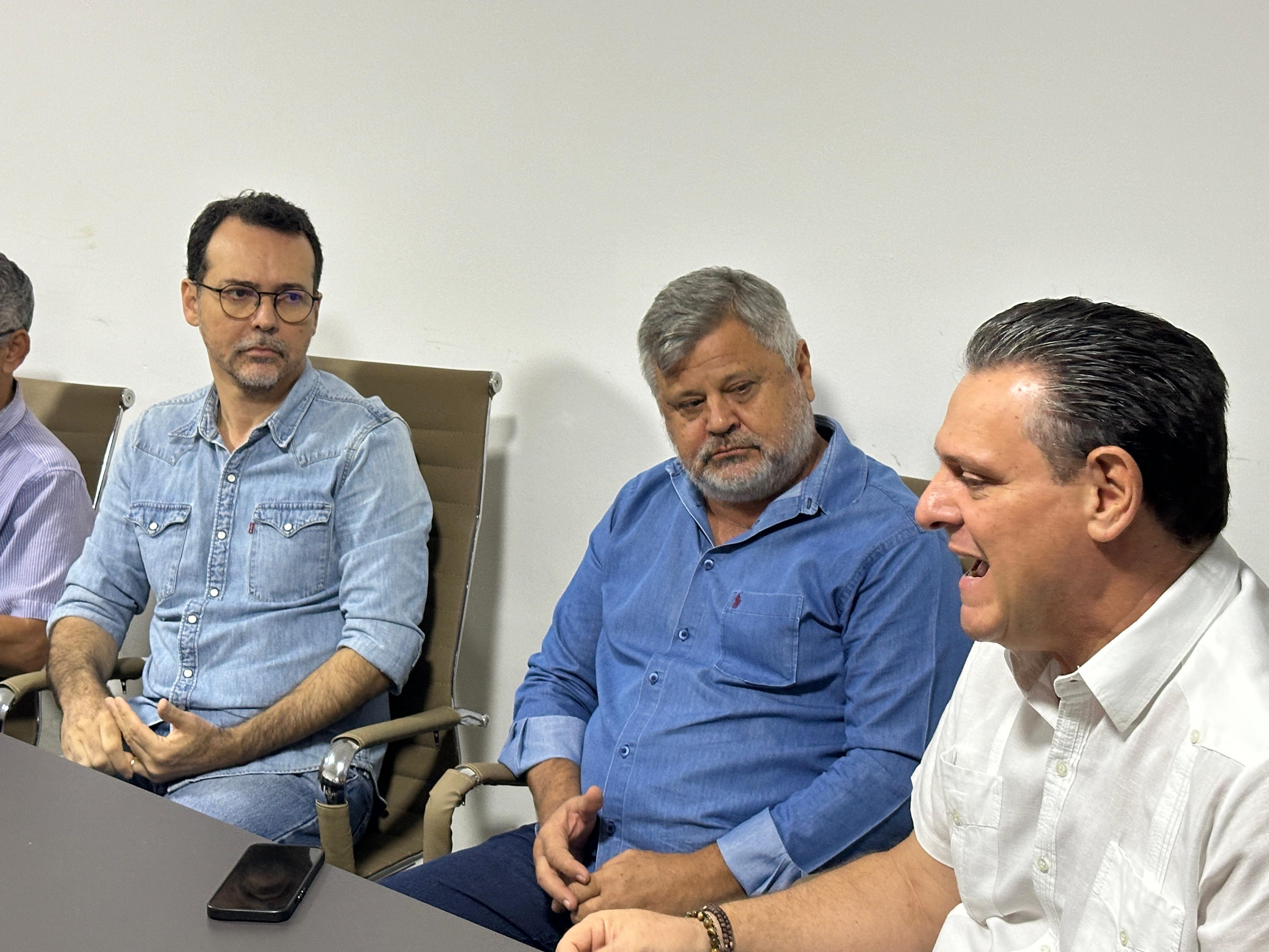 roberto stopa ludio cabral carlos favaro e membros da federacao
