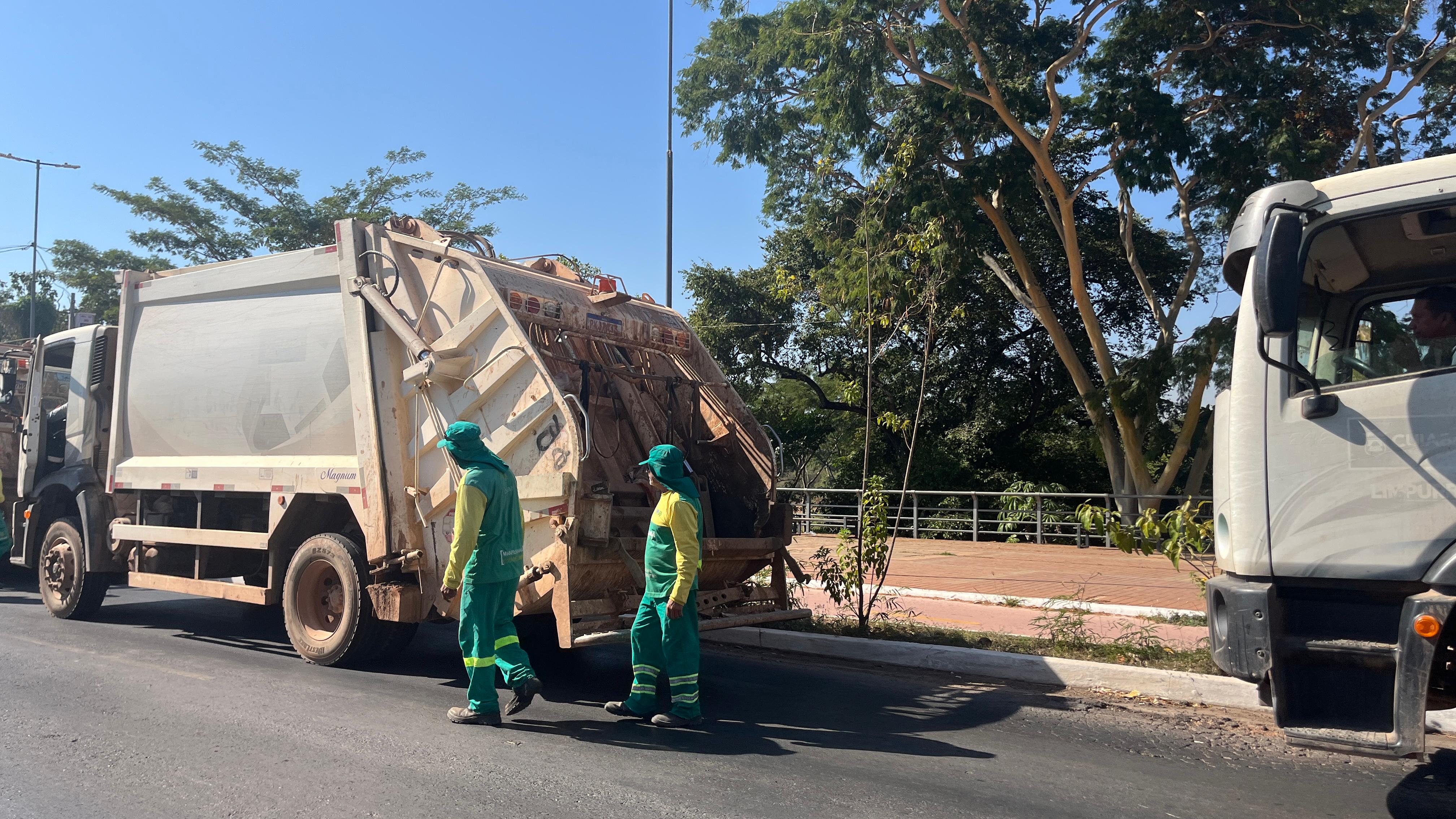 Greve garis - caminh�es extras para coleta de lixo