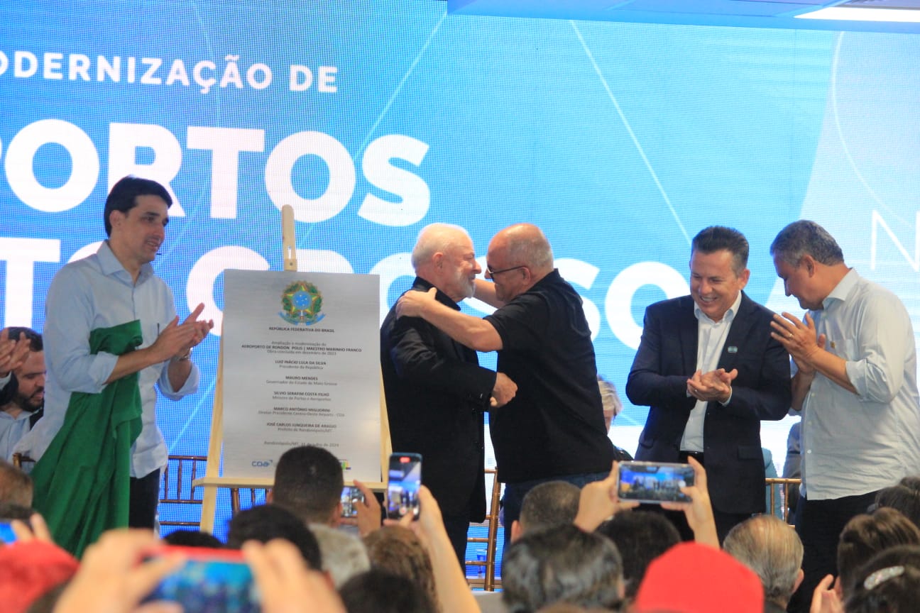 Entrega de reformas Marechal Rondon