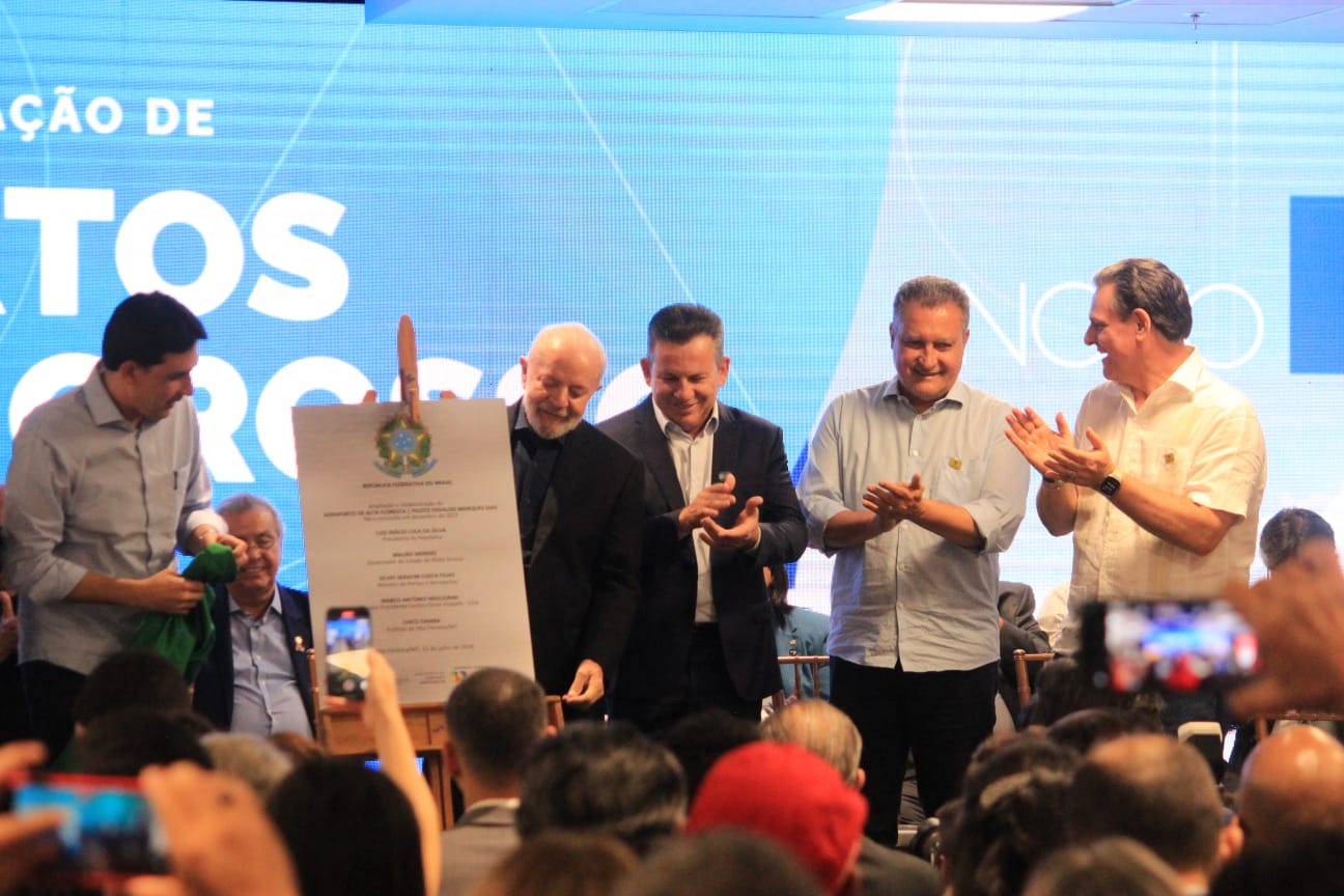 Entrega de reformas Marechal Rondon