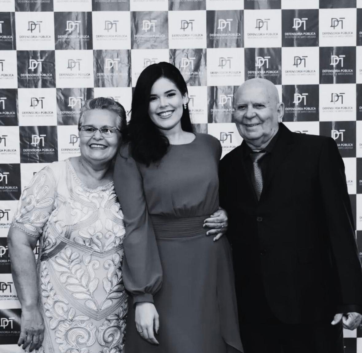 Safira Vanessa Carneiro Costa e pais