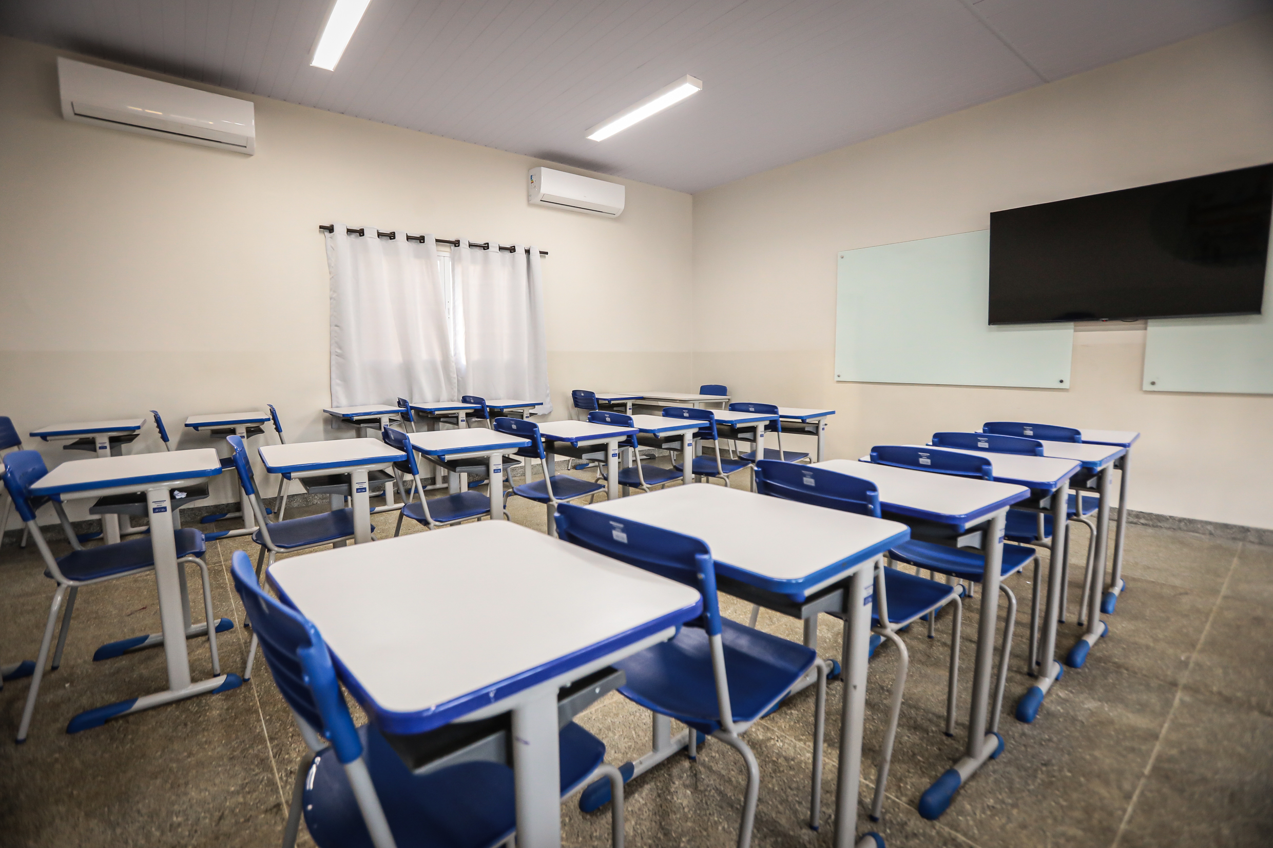 sala de aula vazia - Escola Estadual Patriarca da Independ�ncia em Tangar� da Serra