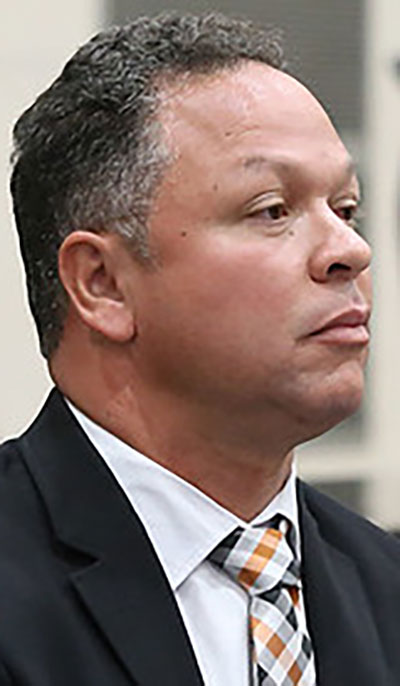 claudio ferreira 400