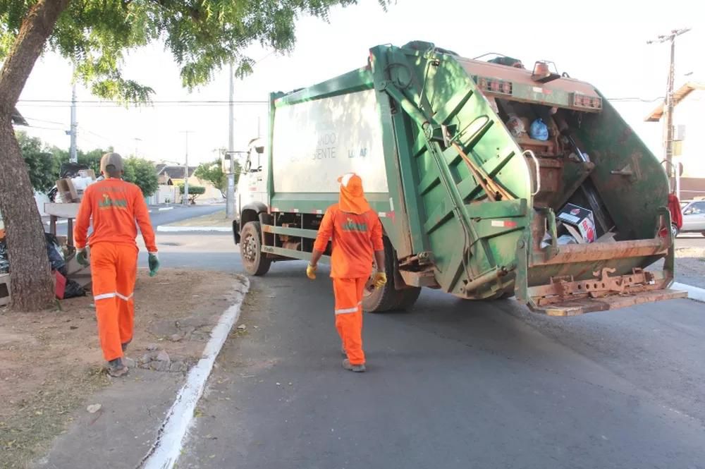 Locar realiza mutir�o de coleta de lixo
