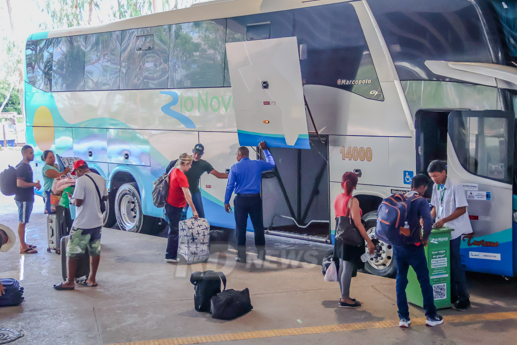 rodovi�ria de Cuiab� - viagem - mala
